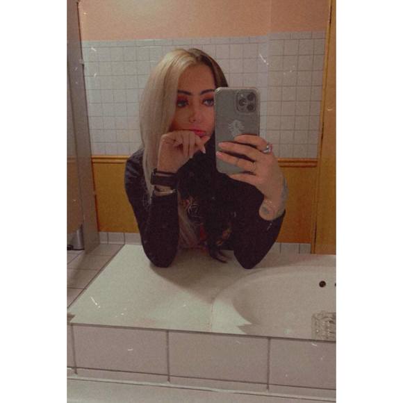oakleyalizabeth